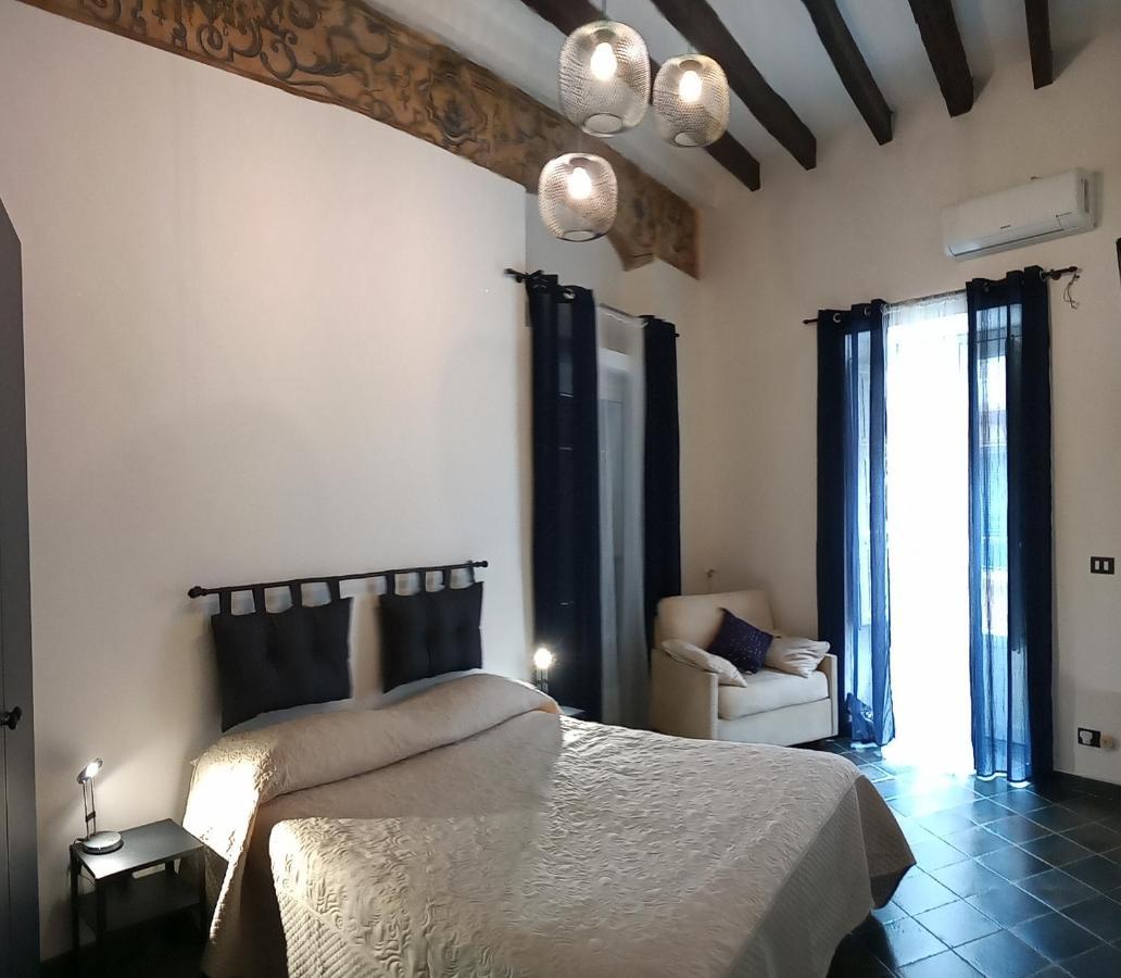 Locazione Breve In Pieno Centro "Blue House" Apartment Palermo Exterior foto