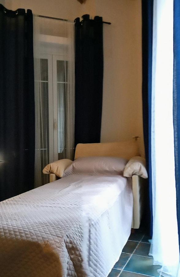 Locazione Breve In Pieno Centro "Blue House" Apartment Palermo Exterior foto
