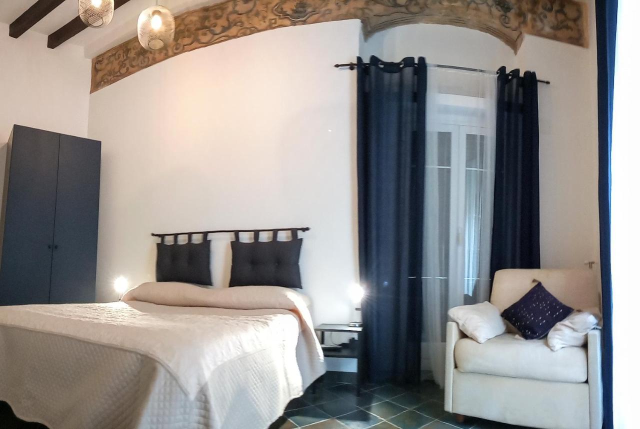 Locazione Breve In Pieno Centro "Blue House" Apartment Palermo Exterior foto